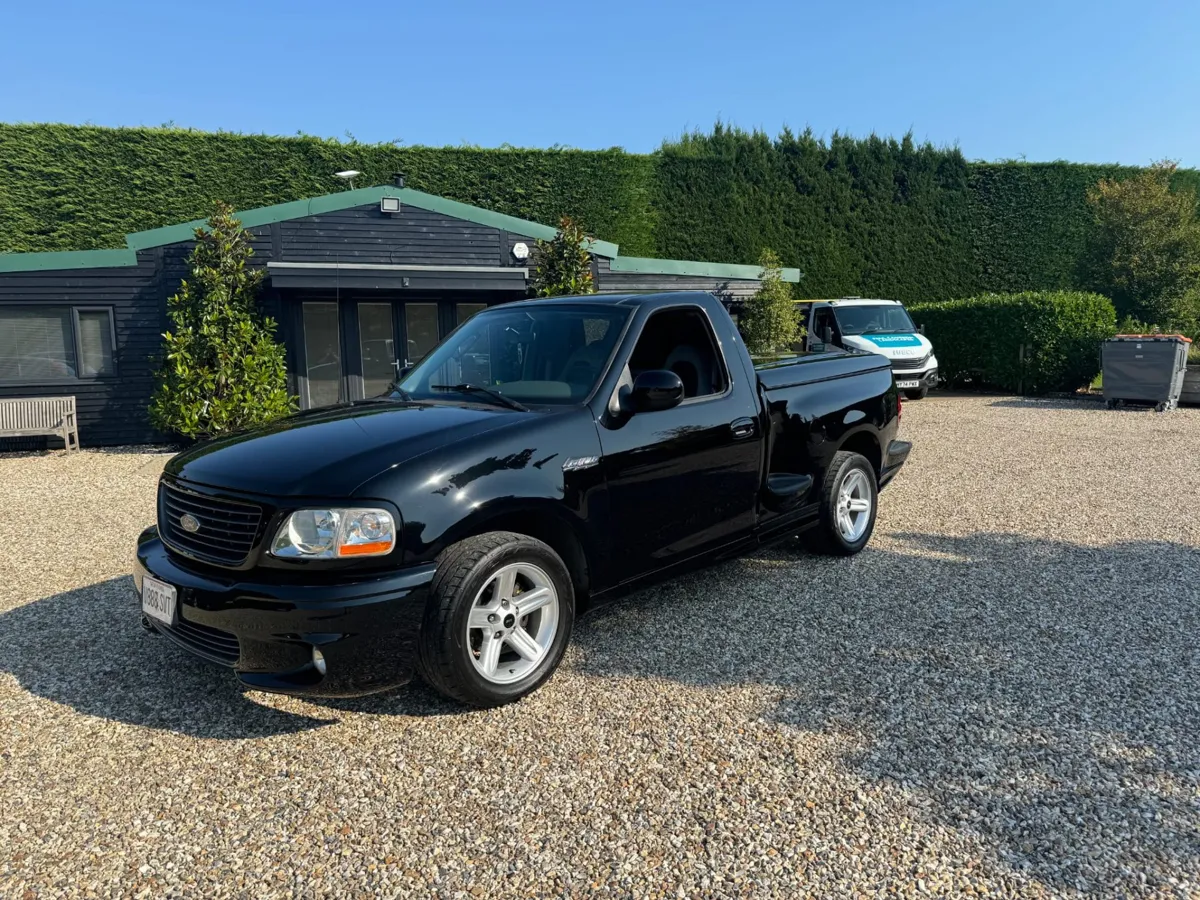 Ford Lightning exterior detailing